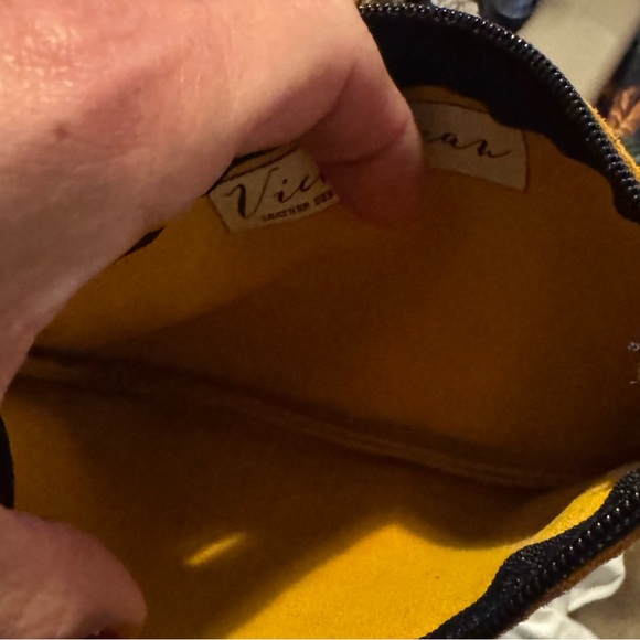 Funny Vicki Jean Leather Design Co. small leather Pouch - Picture 3 of 4